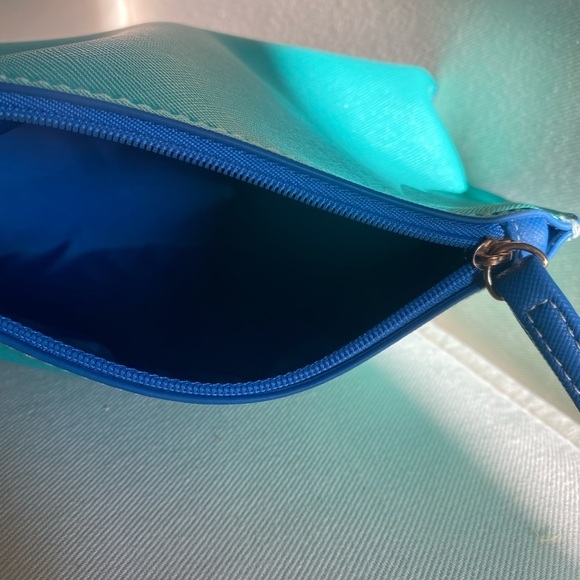 Gorgeous La Mer makeup bag - Picture 6 of 12